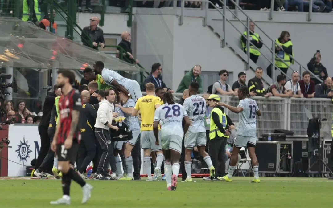 Il Milan crolla in casa e viene travolto 3-0 dall’Udinese, fischi a San Siro