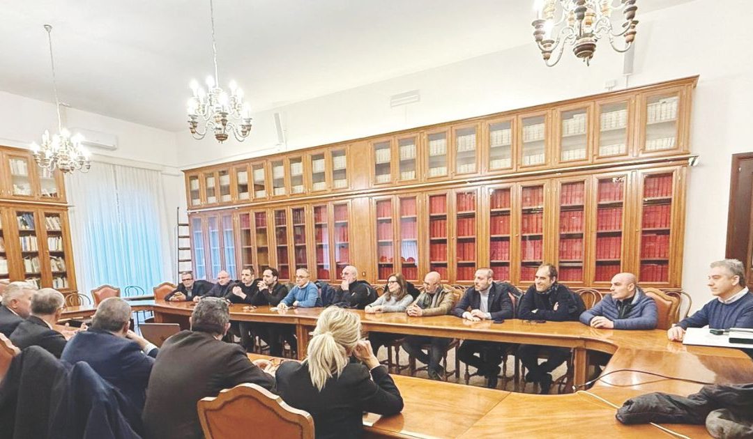 La riunione su Abramo Printing in Prefettura