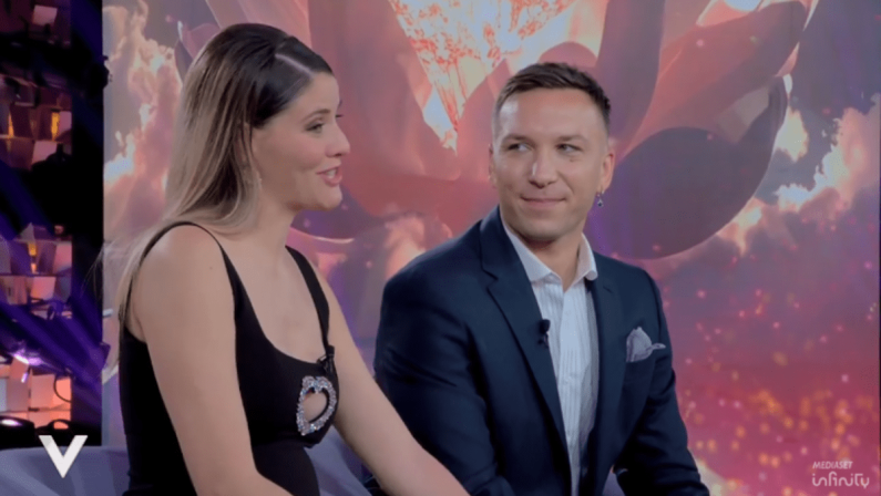 Briga e Arianna Montefiori oggi a Verissimo, il racconto della gravidanza e il lutto