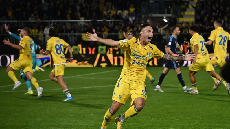 Serie B: Frosinone promosso in A, Monza ai playoff