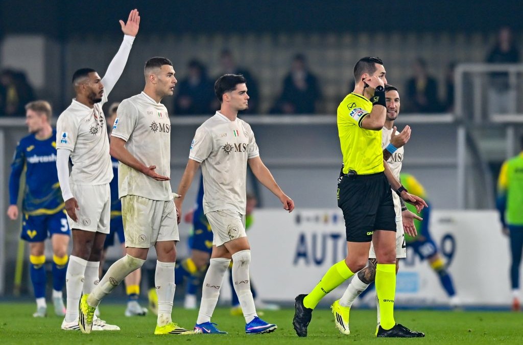 Verona-Como 0-1, Douvikas consegna l’Europa ai lariani