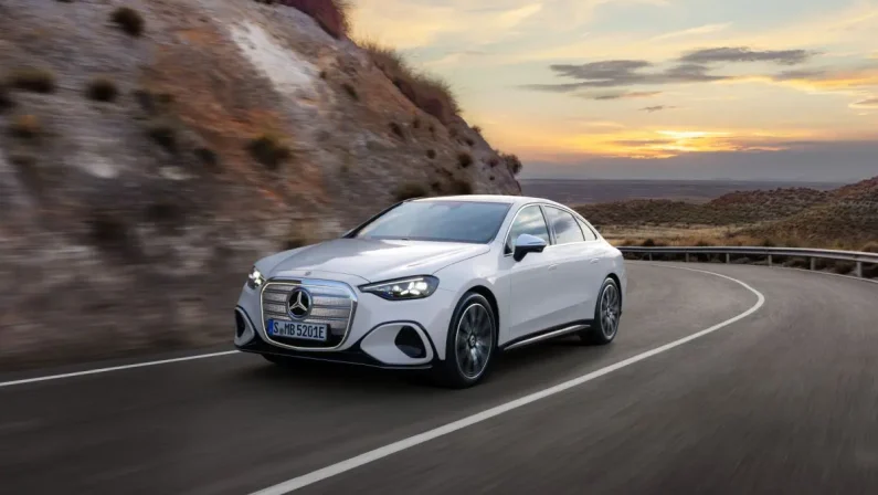 Mercedes-Benz. Arriva la Classe C elettrica, autonomia fino a 762 km