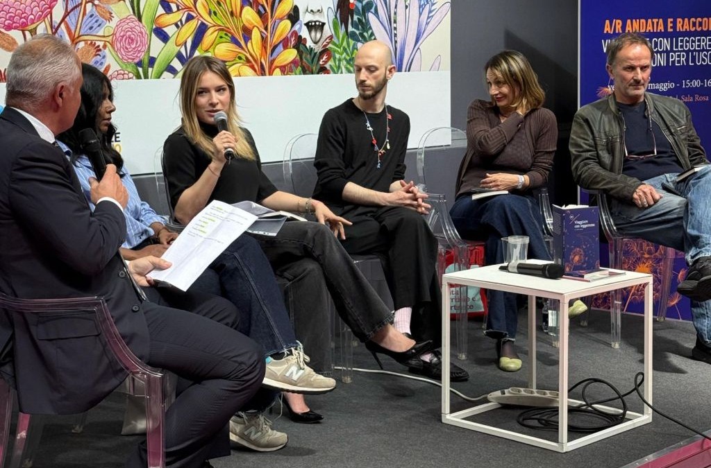 Gruppo FS, a Torino presentato il libro “Viaggiare con leggerezza”