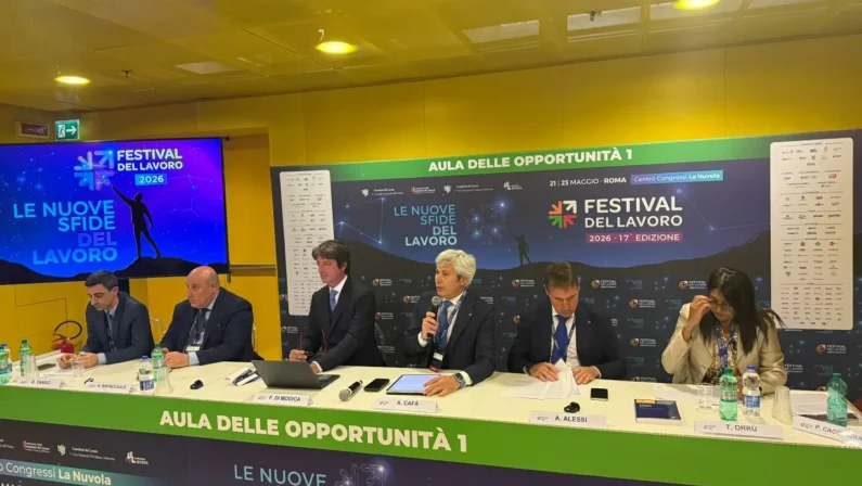 FonARCom lancia allarme su precarietà e nuovi impieghi poveri