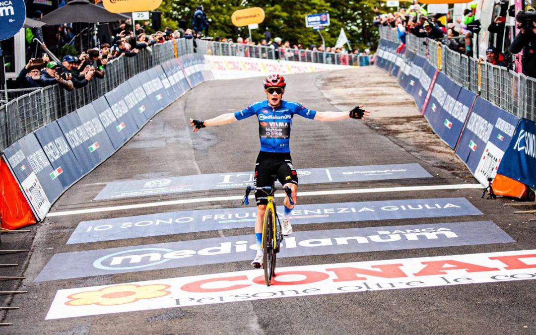 Vingegaard vince il tappone di Pila e veste la maglia rosa al Giro2026