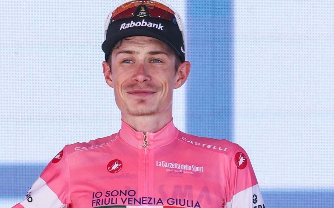 Vingegaard cala il poker, vince la 16^ tappa e consolida la maglia rosa