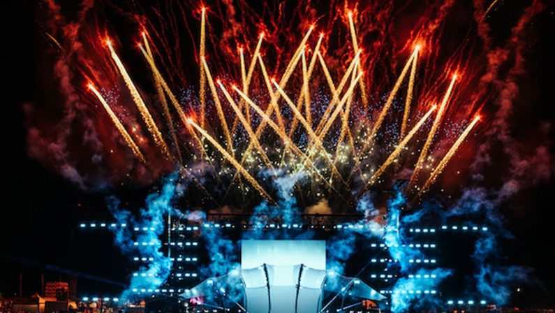 JTI lancia Ploom Moments, da Milano a Napoli il tour dei festival dell’estate 2026