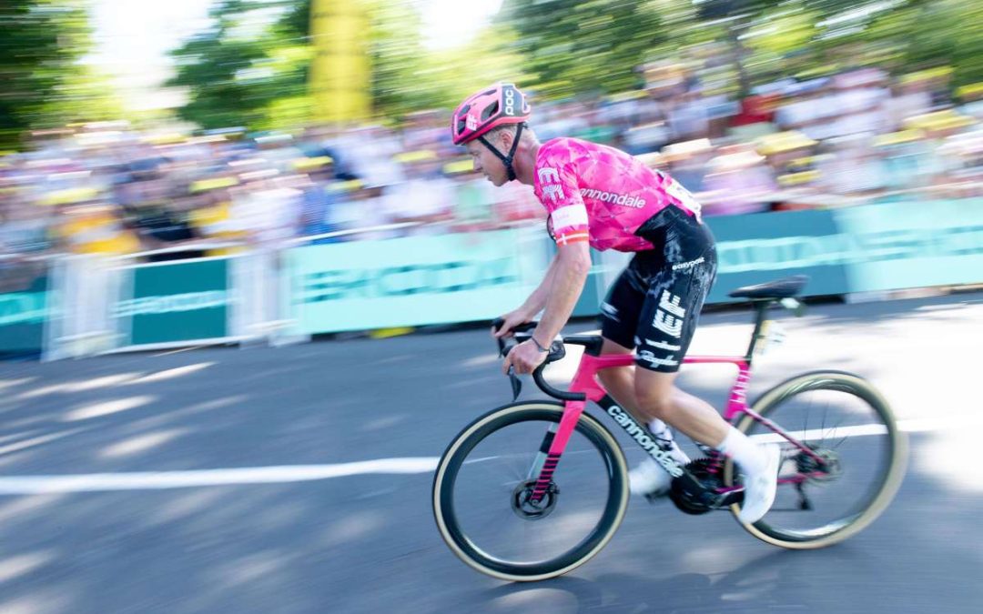 Valgren conquista la tappa di Andalo, Vingegaard resta leader del Giro