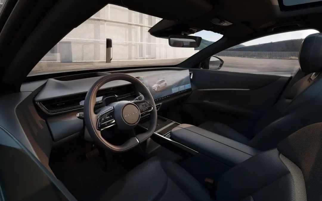 Mazda CX-6e, interni raffinati tra minimalismo e tradizione nipponica