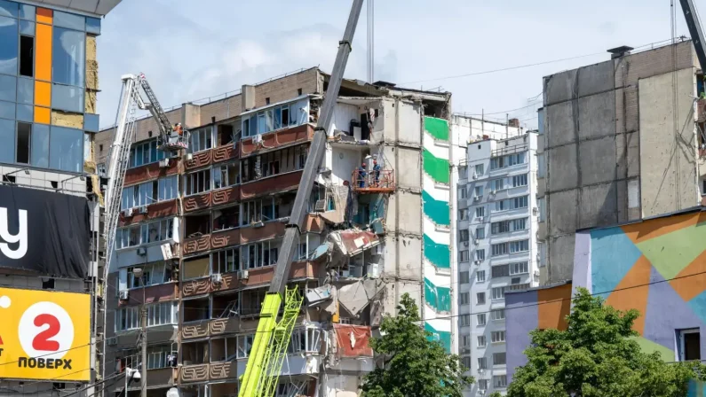 Drone russo colpisce edificio in Romania, 2 feriti