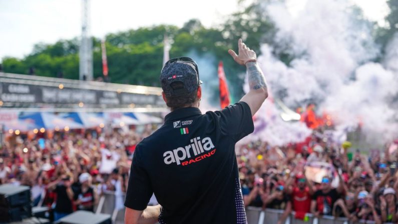 Bezzecchi vince il Gran Premio d’Italia davanti a Martin e Bagnaia