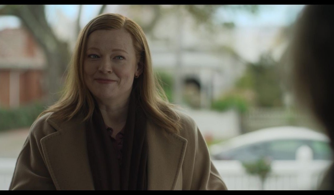 Sarah Snook nei panni di Marissa Irvine in "All Her Fault"