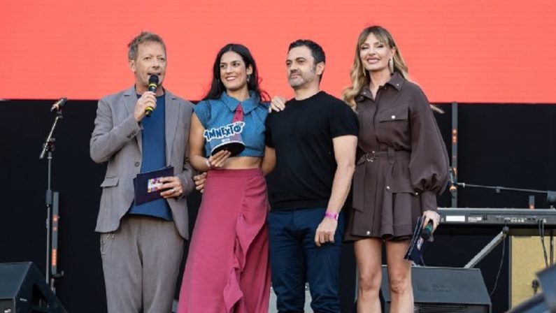 La cantautrice calabrese Bambina trionfa nel contest del concerto del Primo maggio