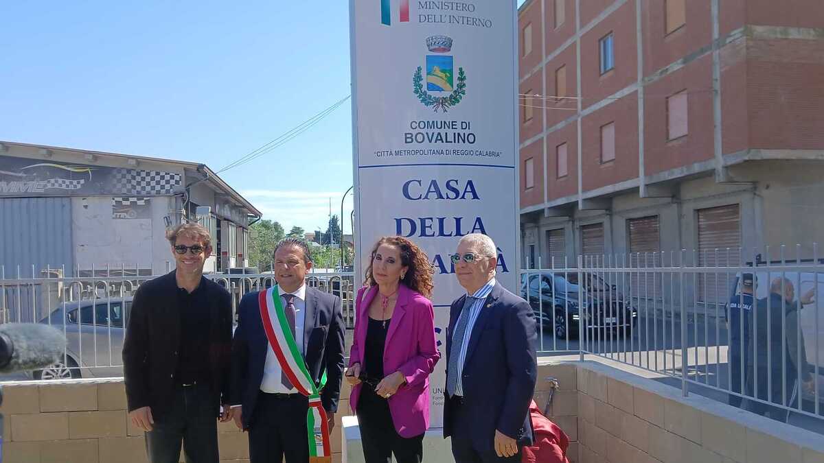 https://www.quotidianodelsud.it/wp-content/uploads/2026/05/bovalino-casa-della-legalita.jpg