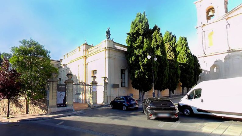 Vibo, Patto di rete per una nuova economia, al via l’iniziativa sostenuta dal vescovo Nostro