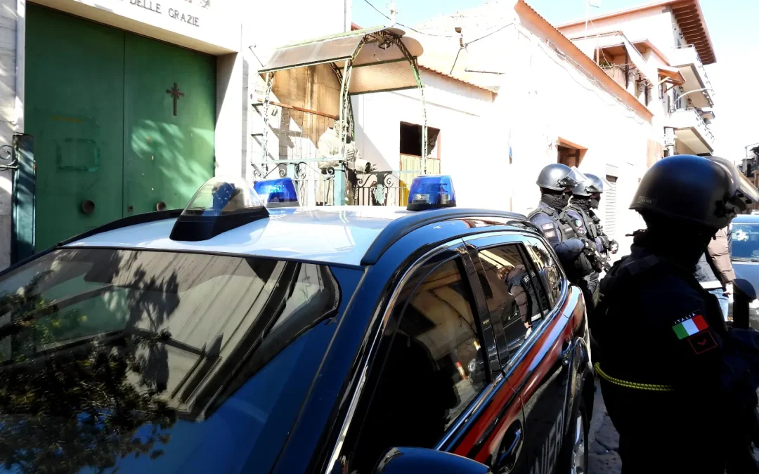 Truffe agli anziani, base a Napoli, 116 colpi in tutta Italia