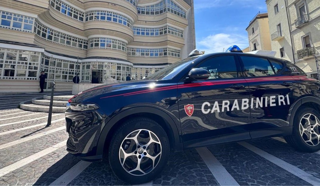 Catanzaro, tenta truffa a un’anziana fingendosi carabiniere