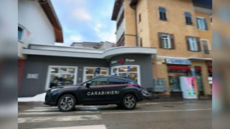 Napoli, trovati i corpi senza vita di due donne in un cantiere edile
