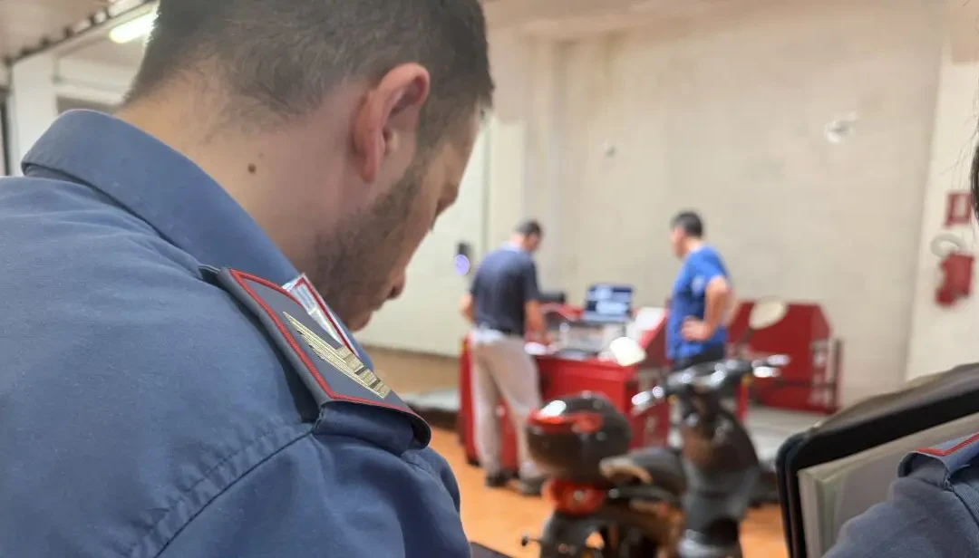 Operazione “Continuum Bellum” nel Napoletano, 2 arresti e 23 multe