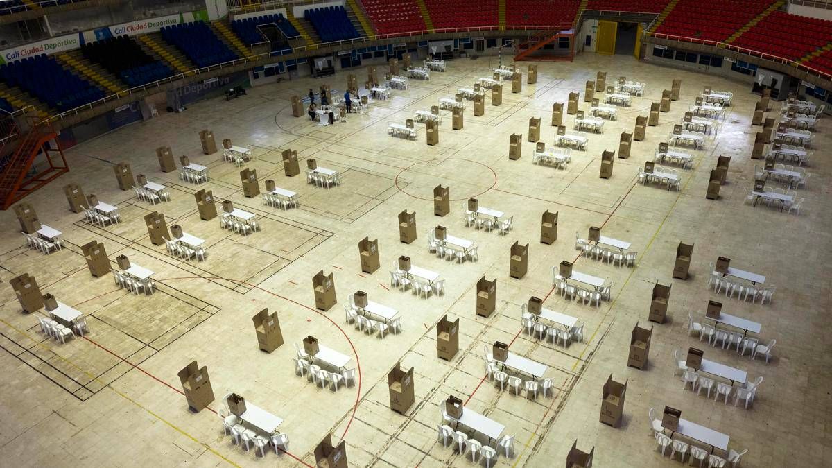 https://www.quotidianodelsud.it/wp-content/uploads/2026/05/colombia-seggi-afp.jpeg