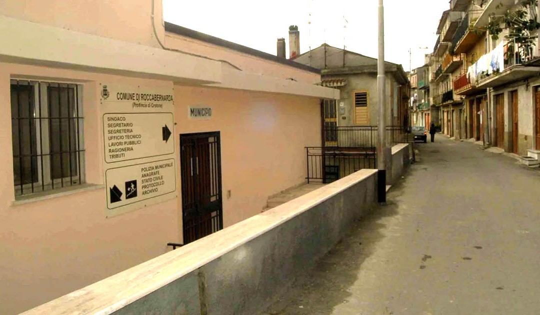 Il Municipio di Roccabernarda