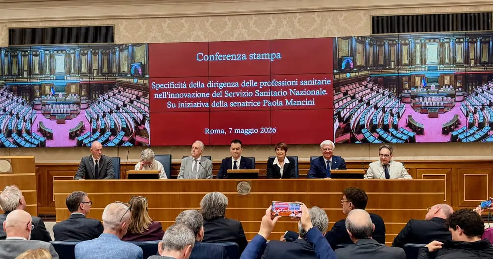 https://www.quotidianodelsud.it/wp-content/uploads/2026/05/dirigenti.jpeg