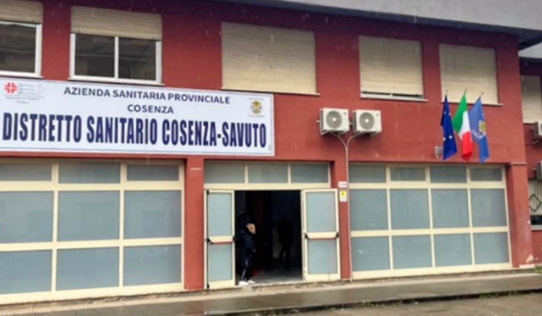 Il Comune di Cosenza diffida l’Asp: Palazzo venduto solo sulla carta
