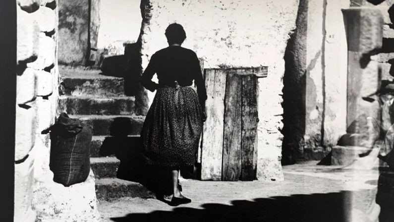 Giacomelli, il fotografo che cercava l’anima perduta della Calabria