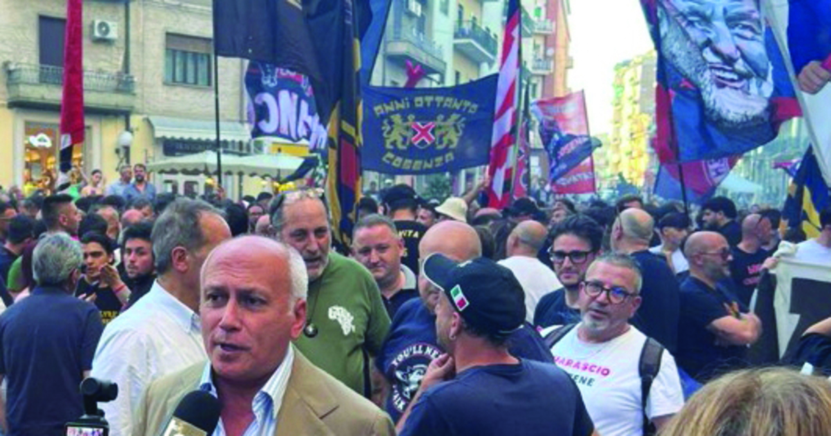 https://www.quotidianodelsud.it/wp-content/uploads/2026/05/frank-caruso-cosenza-calcio.jpg