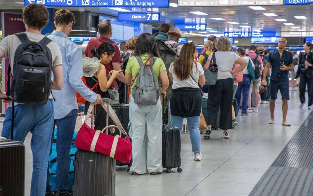 Ebola, obbligo di dichiarazione per chi arriva da Congo o Uganda: l’ordinanza