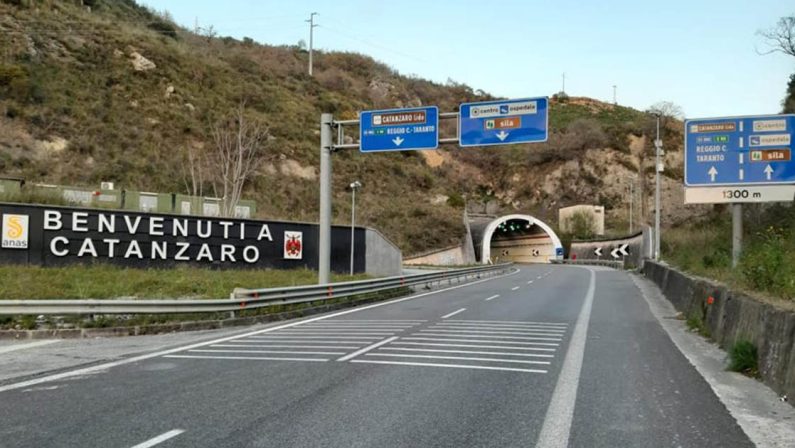 Riapre la Galleria Sansinato, finisce l’odissea per l’accesso a Catanzaro