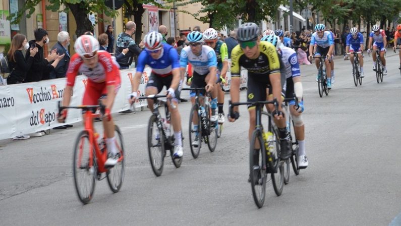 A Cosenza scuole chiuse per il Giro d’Italia 2026