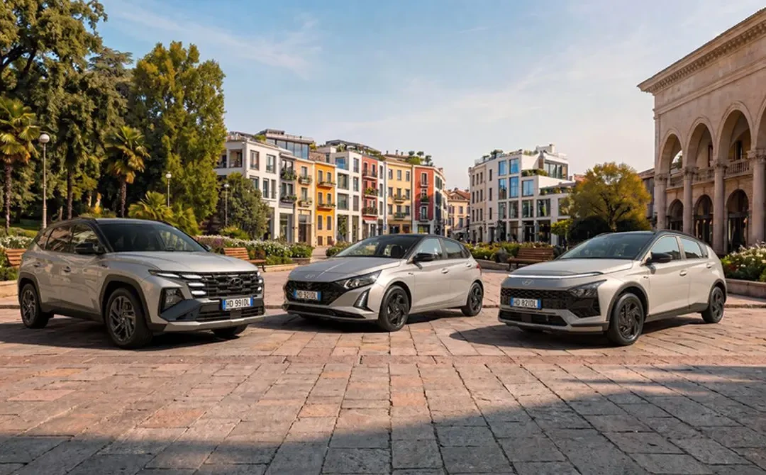 Hyundai lancia Dark Line su i20 e Bayon, stile nero e tecnologia per tutti