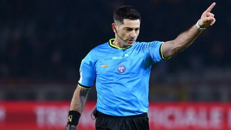 Serie A, gli arbitri della 37esima giornata: Roma-Lazio a Maresca, Massa per Juventus-Fiorentina