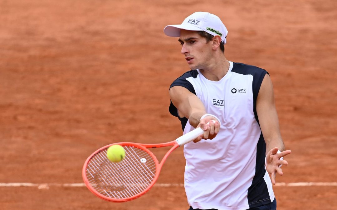 Arnaldi vola al terzo turno degli Internazionali d’Italia, Djokovic subito out con Prizmic. Domani debutta Sinner
