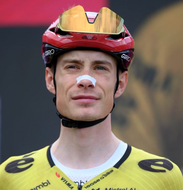 Giro d’Italia, Vingegaard vince la settima tappa. Eulalio rimane in maglia rosa