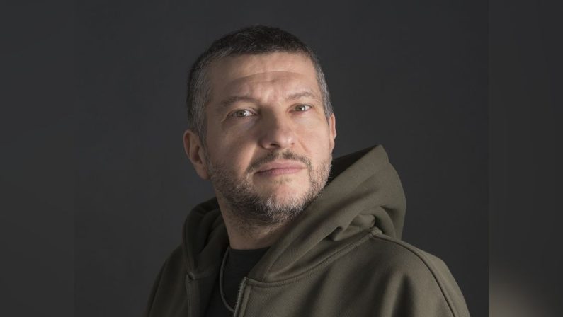La cella di fronte, Kento porta in scena il carcere minorile che non vogliamo vedere