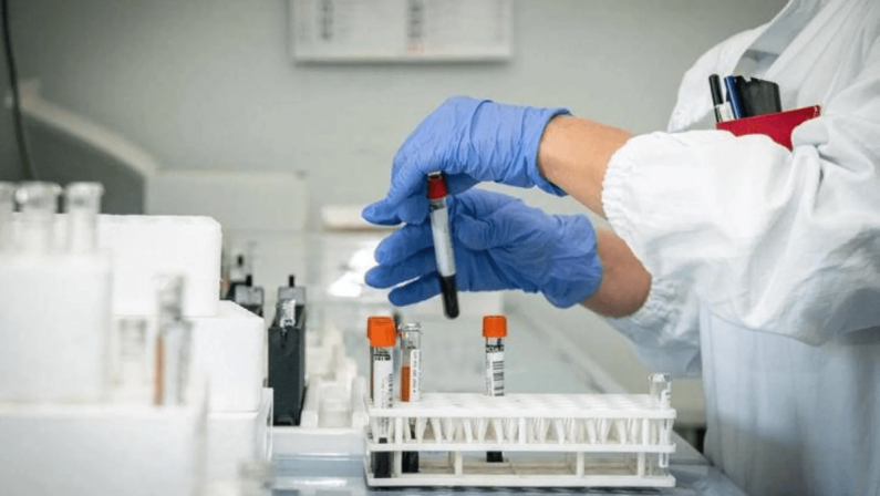Cancro al pancreas, un nuovo farmaco raddoppia il periodo di sopravvivenza: lo studio
