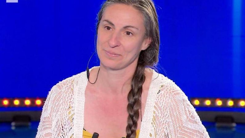 Famiglia nel bosco, la mamma a Domenica In: “Non abbiamo fatto nulla di male”