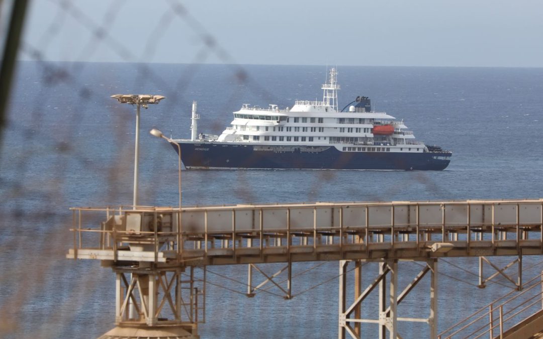 La nave da crociera Mv Hondius