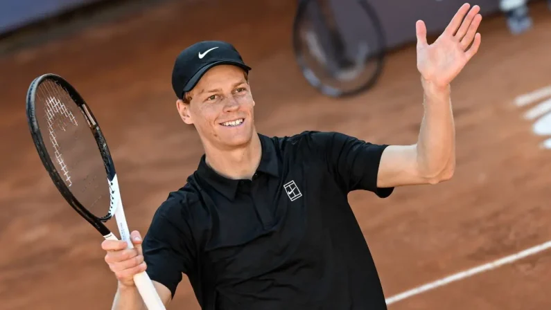 Un Sinner da record batte anche Rublev in due set e vola in semifinale agli Internazionali d’Italia
