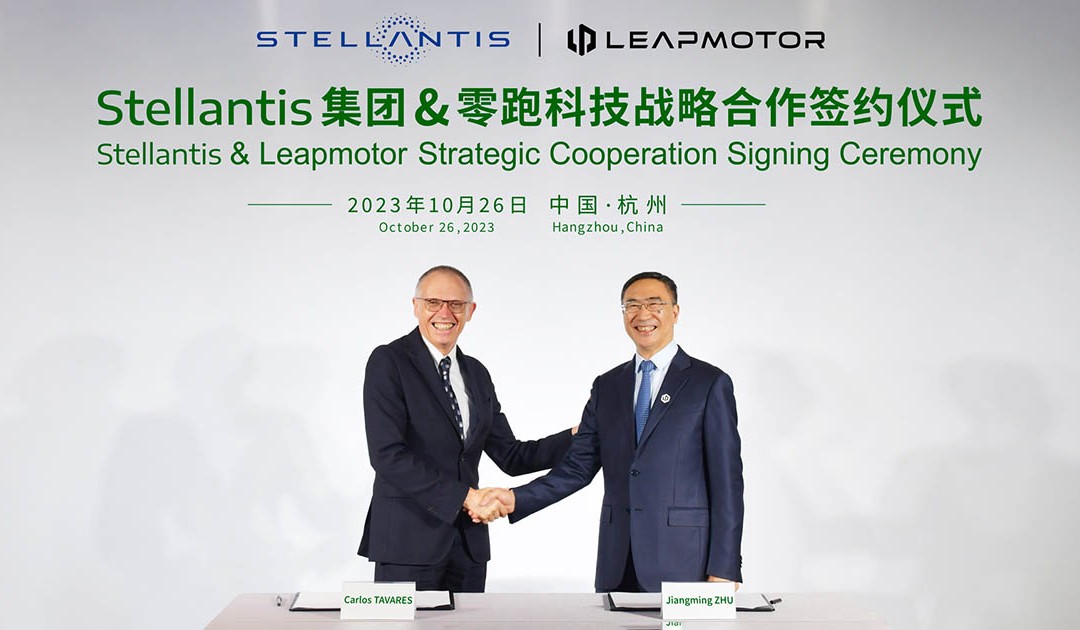 La firma del primo accordo Stellantis-Leapmotor del 2023