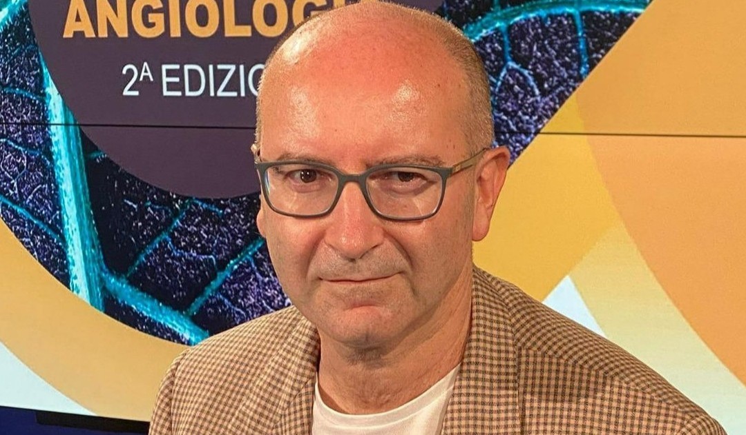 L’angiologo calabrese Elia Diaco presenta i vantaggi della scleromousse