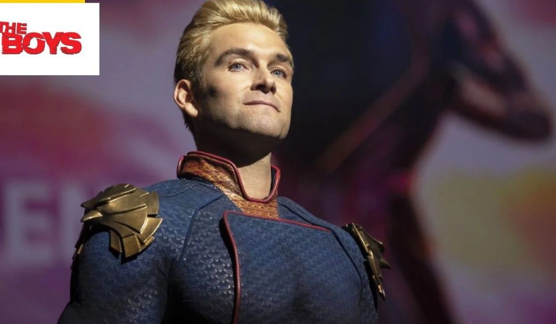 Antony Starr nei panni di Patriota in "The Boys"