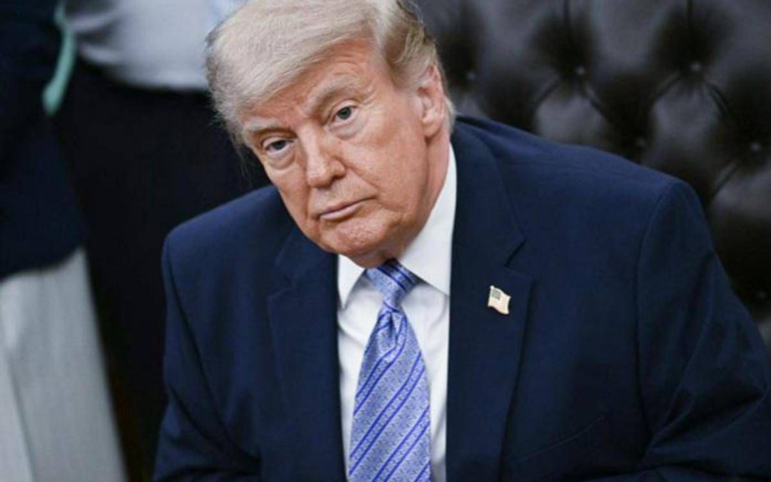 Trump deve togliere il suo nome dal Kennedy Center, la decisione del giudice