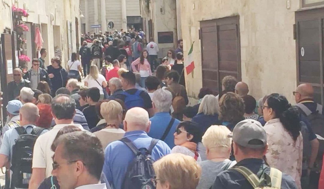Turisti a Matera