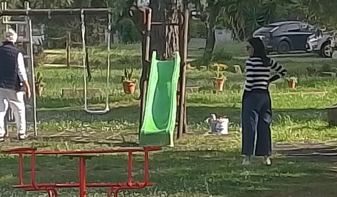 Il parco giochi di piazza Italia prima della rimozione delle attrezzature