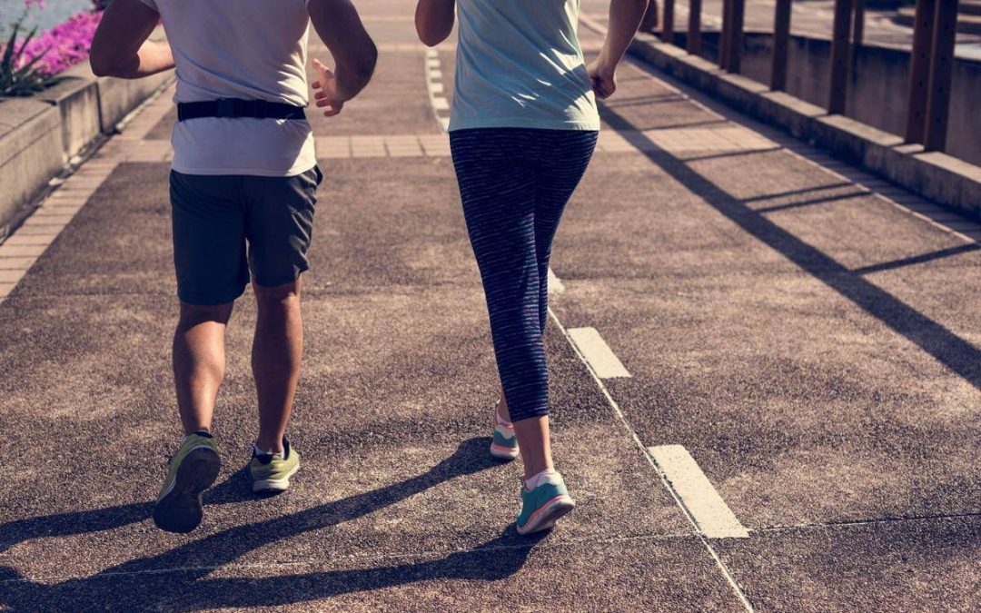 Caldo e rischi per l’attività fisica, l’esperta: “Non esiste fisico immune, occhio ai sintomi neurologici”