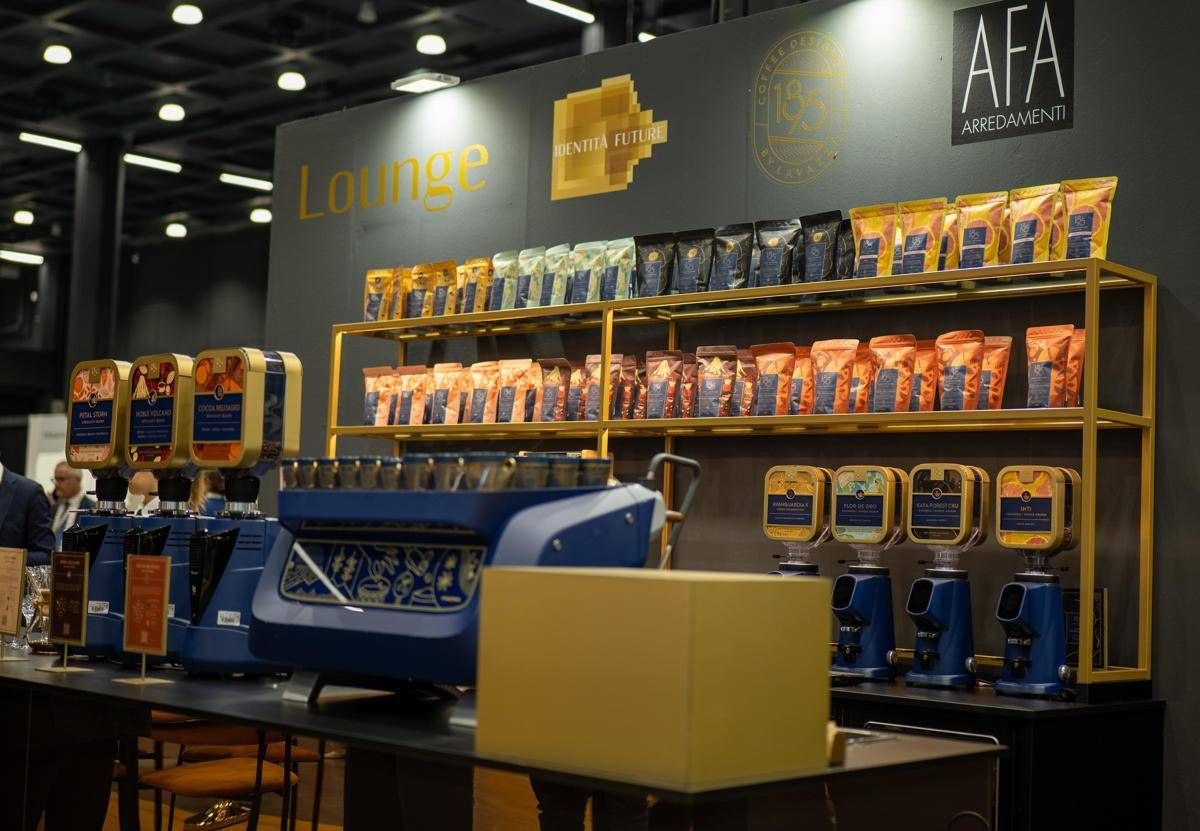 https://www.quotidianodelsud.it/wp-content/uploads/2026/06/1895-coffee-designers-by-lavazza-specialty-coffee-identita-milano.jpeg