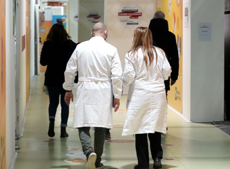 Case di Comunità, dalla Conferenza Stato-Regioni via libera definitivo al contratto per i medici di famiglia
